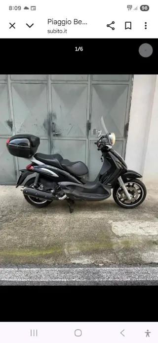 Piaggio Beverly 500 Scooter