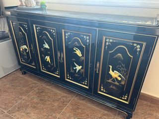 Armadio cinese nero e oro