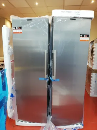 Conjunto Whirlpool frigorífico y congelador. 