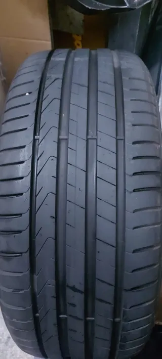 Neumático 225/45 R17 94Y