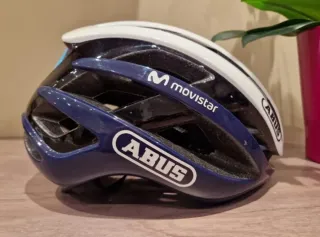 Casco Abus Airbreaker Movistar Team