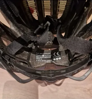 Casco Abus Airbreaker Movistar Team