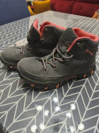 Botas de trekking Mountain Pro grises y rosas
