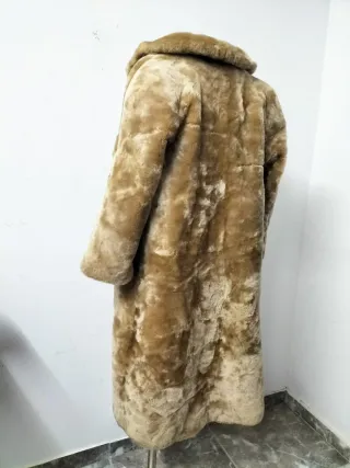 Abrigo largo piel natural beige/marrón