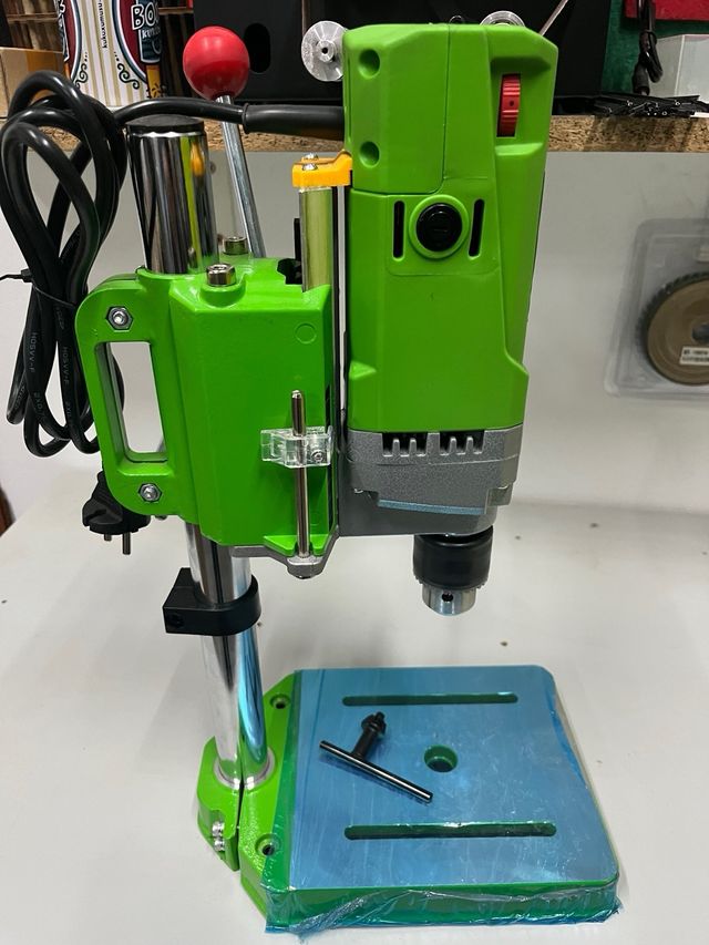 Taladro de banco BENCH DRILLING de 6 velocidades 