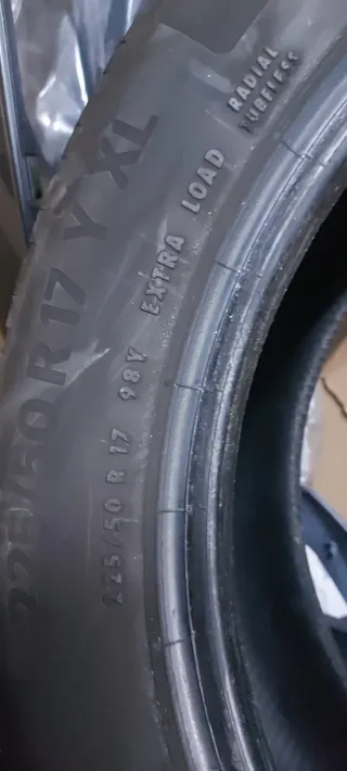 Neumático 225/50 R17 98Y