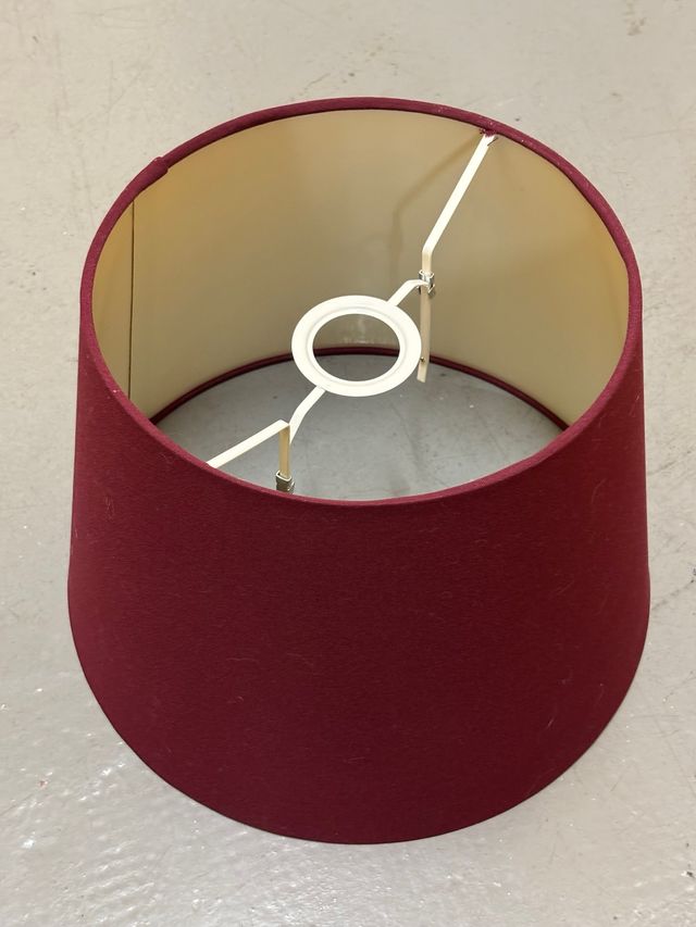 Lámpara de techo IKEA roja