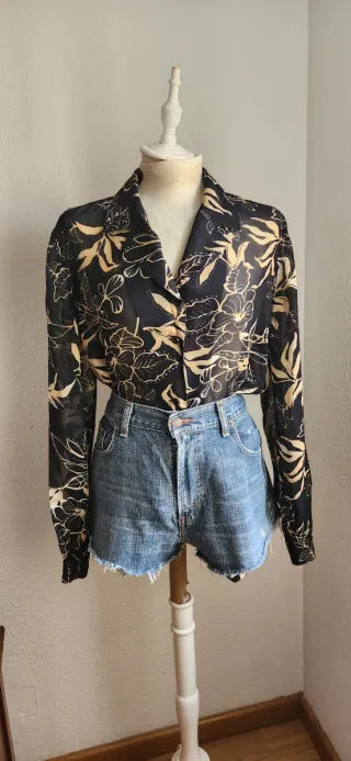 Blusa Vintage Y2K floral negra y beige