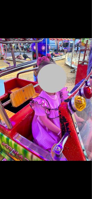 Traje flamenca rosa para niña. 3 años