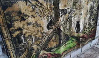 Tapiz de tela aterciopelada con osos en el bosque