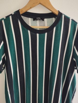 Camiseta Rayas Verde y Negra Bershka Talla S