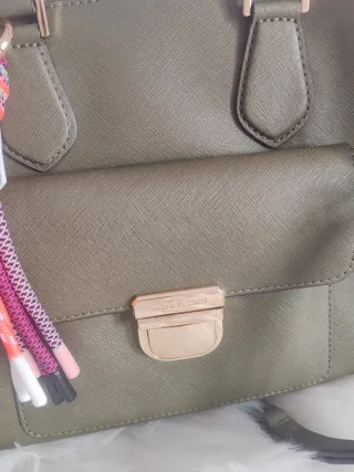 Bolso caqui Michael Kors 