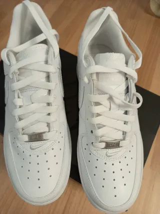 Nike Air Force 1 Low Supreme Talla 41