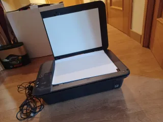 Impresora HP Deskjet 2050 Multifunción
