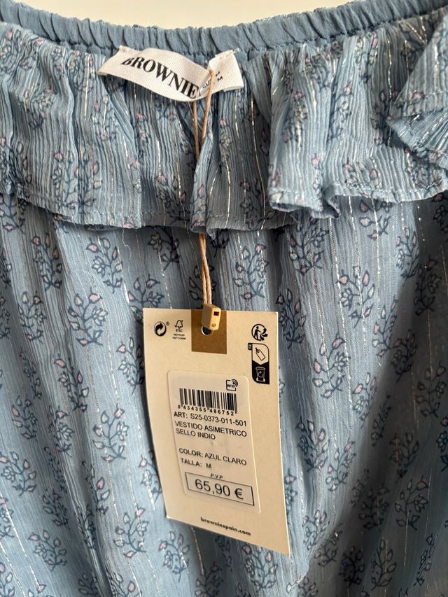 Vestido azul con estampado floral