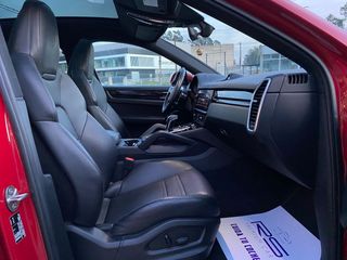 Porsche Cayenne E-Hybrid Coupé 