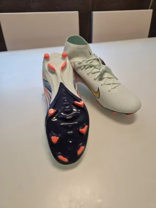 Botas de Fútbol Nike CR7