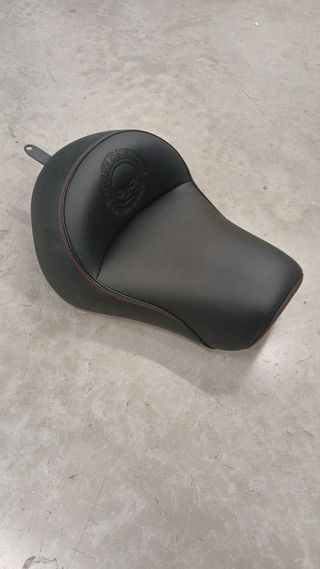 ASIENTO HARLEY DAVIDSON ROADSTER 1200