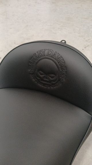 ASIENTO HARLEY DAVIDSON ROADSTER 1200