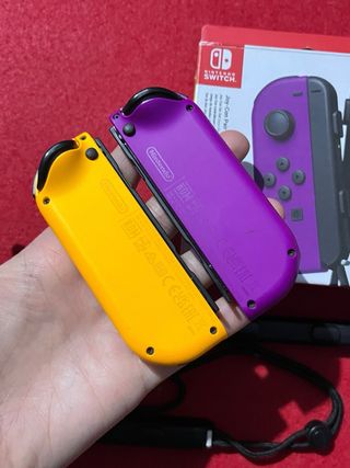 Joy-Con Nintendo Switch Originali Viola e Giallo