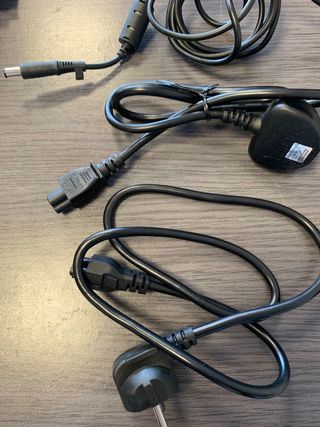 Base Thunderbolt - HP