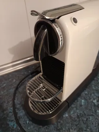 Cafetera Nespresso De'Longhi Citiz Blanca