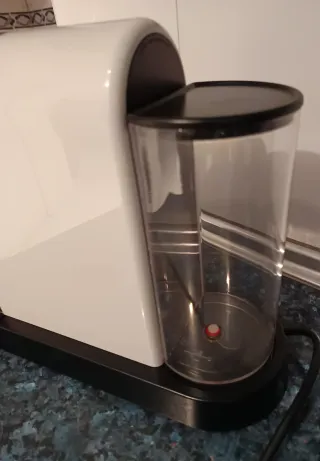 Cafetera Nespresso De'Longhi Citiz Blanca