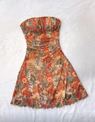 Vestido palabra de honor floral T.16 años