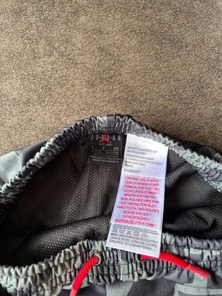 Conjunto Jordan PSG Pantalón y pantalón corto.