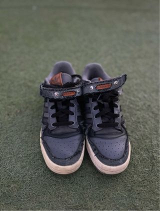 Zapatos Adidas Forum Low Negros/Grises