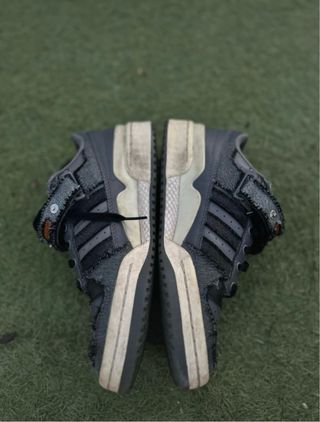 Zapatos Adidas Forum Low Negros/Grises
