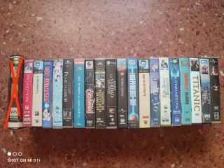 Películas variadas VHS 19 cintas