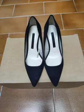 Zapatos de tacón Zara negros