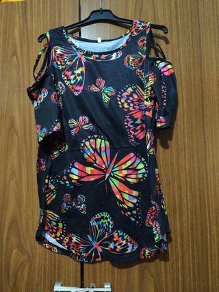 Camiseta Mariposas Multicolor Hombros Descubiertos