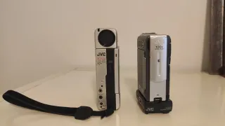 2 x Cámaras de Video JVC 100x