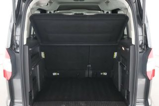 Ford Tourneo Courier 1.0 EcoBoost Titanium