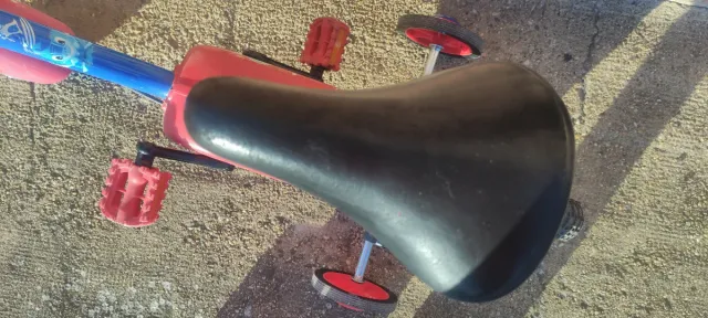 Bicicleta infantil Decathlon 14 con ruedines