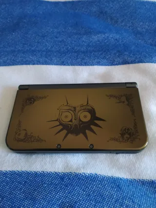 Nintendo New 3DS XL Edición Majora's Mask 