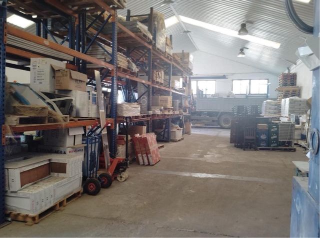 Nave comercial industrial en Mejorada del Campo