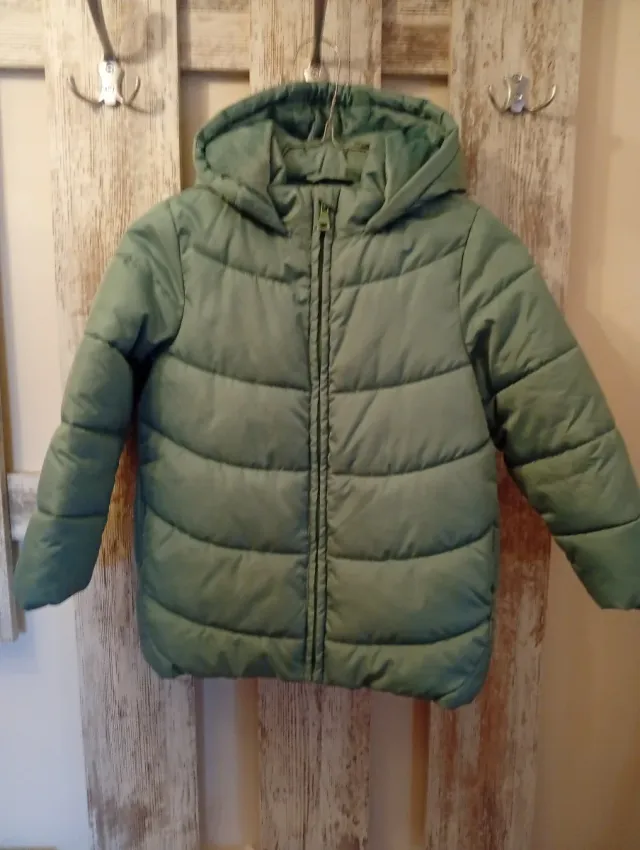 Chaqueta-abrigo  niña verde talla 5 años