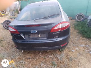Portón Ford Mondeo Titaniumas paragolpe