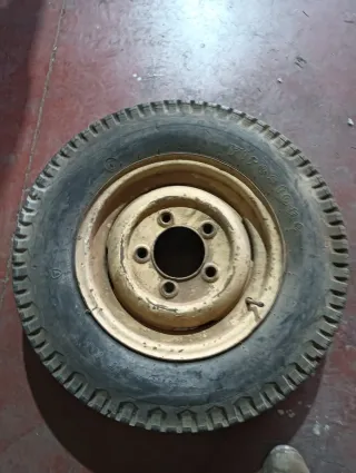 Rueda Land Rover