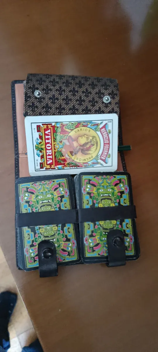 Cartas antiguas bara española fornier y de póquer