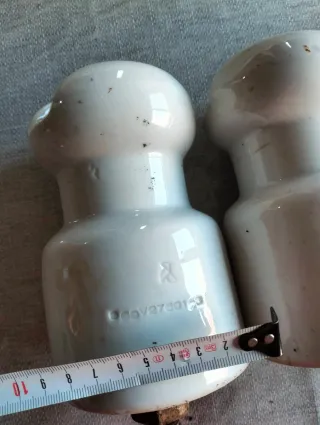Aislante Eléctrico Porcelana media tensión 