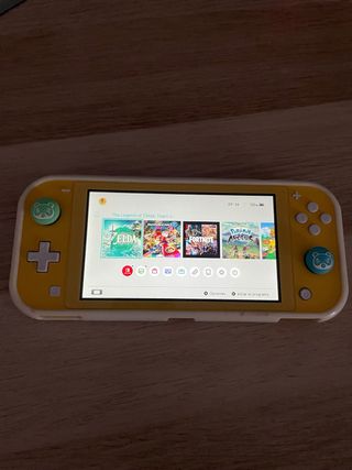 Nintendo Switch Lite Amarilla