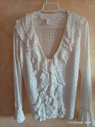 Blusa KLIZU encaje volantes M