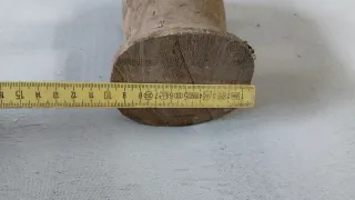 Busto in legno giocattolo