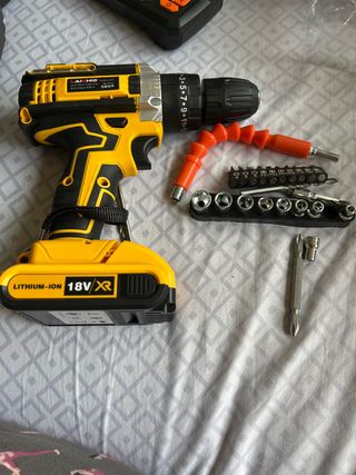 Taladro Inalámbrico 18V con 2 Baterías