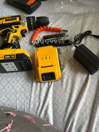 Taladro Inalámbrico 18V con 2 Baterías