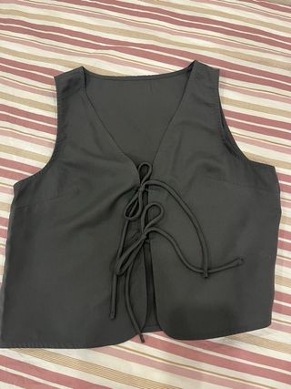 Blusa Shein gris con lazada